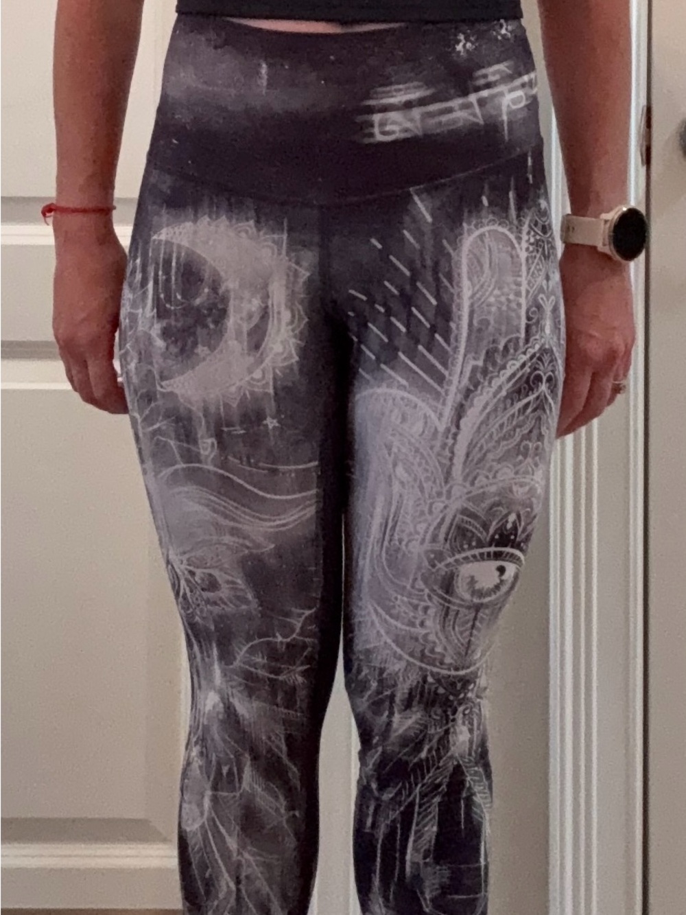 Niyama Sol Black Leggings with White Feather & Mandala Print - Picture 2 of 3
